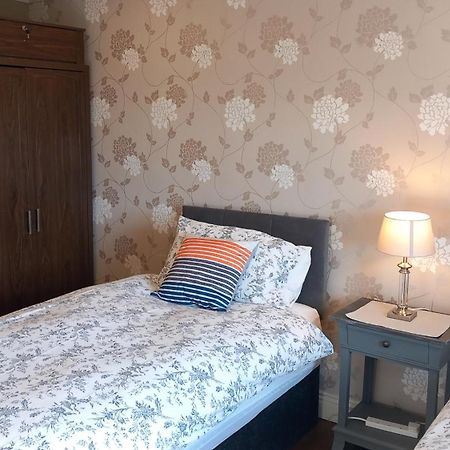 Safe Haven - Luxury Family Accommodation カーリングフォード エクステリア 写真