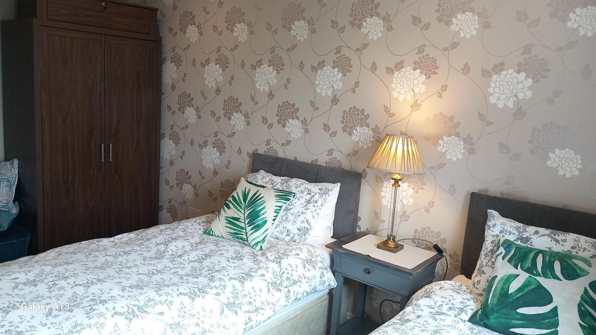 Safe Haven - Luxury Family Accommodation カーリングフォード エクステリア 写真